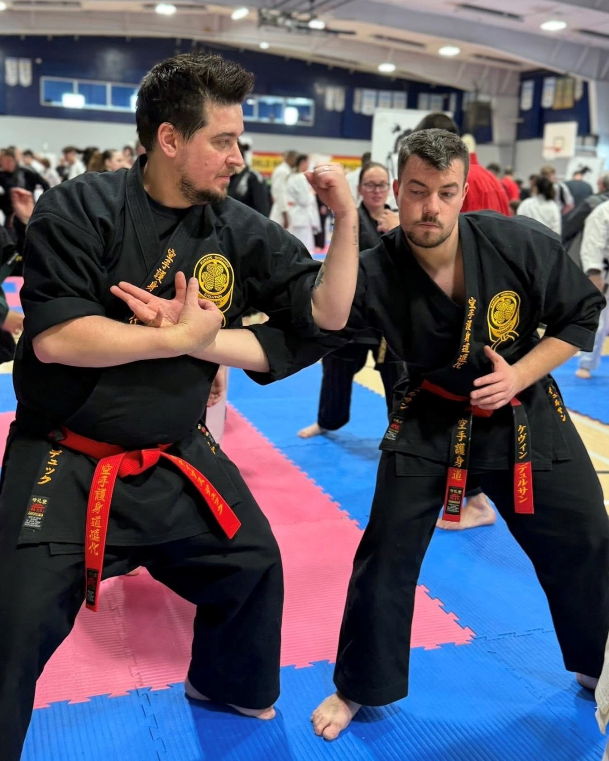 Renshi Mathias et Sensei Kevin travaillant une technique au stage de Lévis